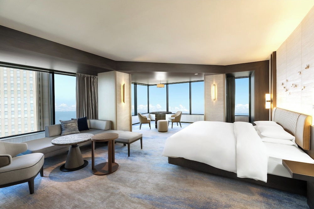 クラブ ルーム キングベッド 1 台 (Premier) 禁煙 | グランドプリンスホテル 大阪ベイ