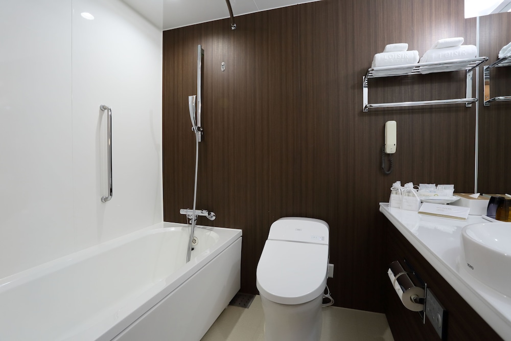 スーペリア ツインルーム 喫煙可 バスルーム0 | ロワジールホテル豊橋