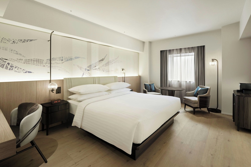 プレミアム ルーム キングベッド 1 台 | コートヤード・マリオット銀座東武ホテル