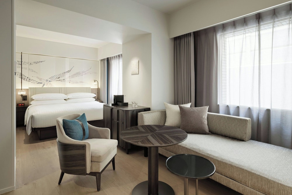 ルーム キングベッド 1 台ソファーベッド付き | コートヤード・マリオット銀座東武ホテル