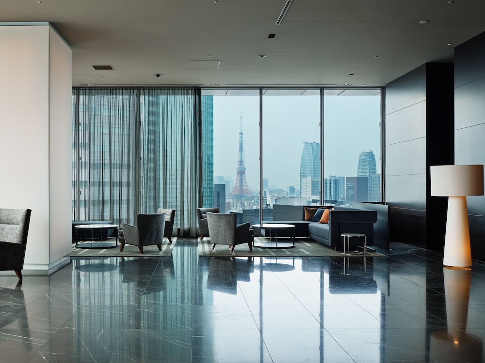 ロビー1 | 三井ガーデンホテル銀座プレミア