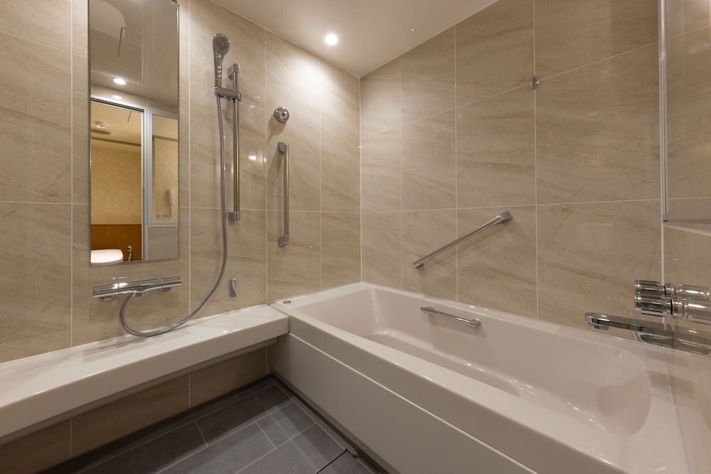 エグゼクティブ キングダブルルーム 禁煙 (32-36sqm) 高層階 バスルーム0 | ホテル日航プリンセス京都