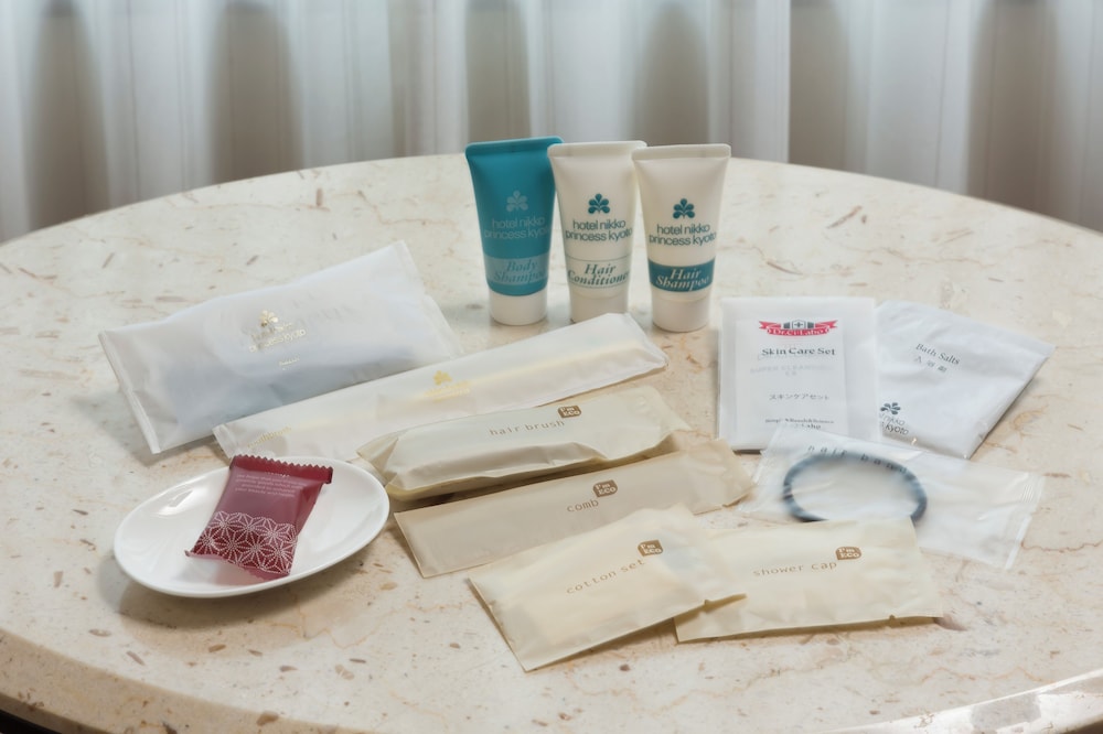 スーペリア ツインルーム 禁煙 (36-38平米) 客室の設備とサービス1 | ホテル日航プリンセス京都