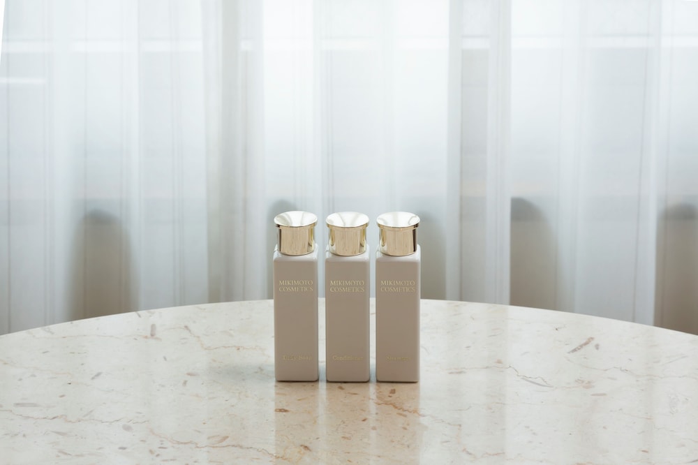 ジュニアスイート ツインルーム(北東側) 禁煙 客室の設備とサービス4 | ホテル日航プリンセス京都