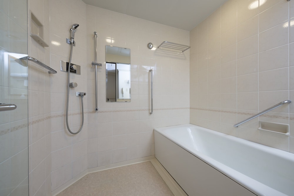 スーペリア ツインルーム 禁煙 (36-38平米) バスルーム0 | ホテル日航プリンセス京都