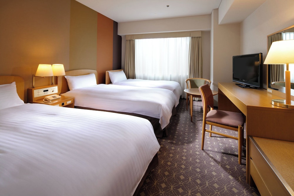 本館 スタンダードフロア レギュラーツインルーム 禁煙 客室2 | 都ホテル 京都八条