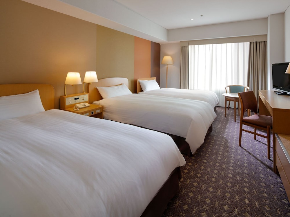本館 スタンダードフロア ラージツインルーム 禁煙 客室2 | 都ホテル 京都八条