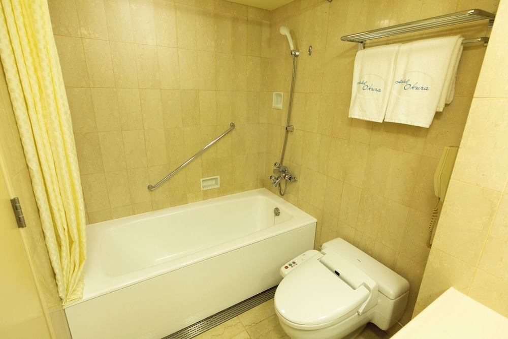 スタンダード ツインルーム 禁煙 (6-15F, メインフロア) バスルーム1 | ホテルオークラ神戸