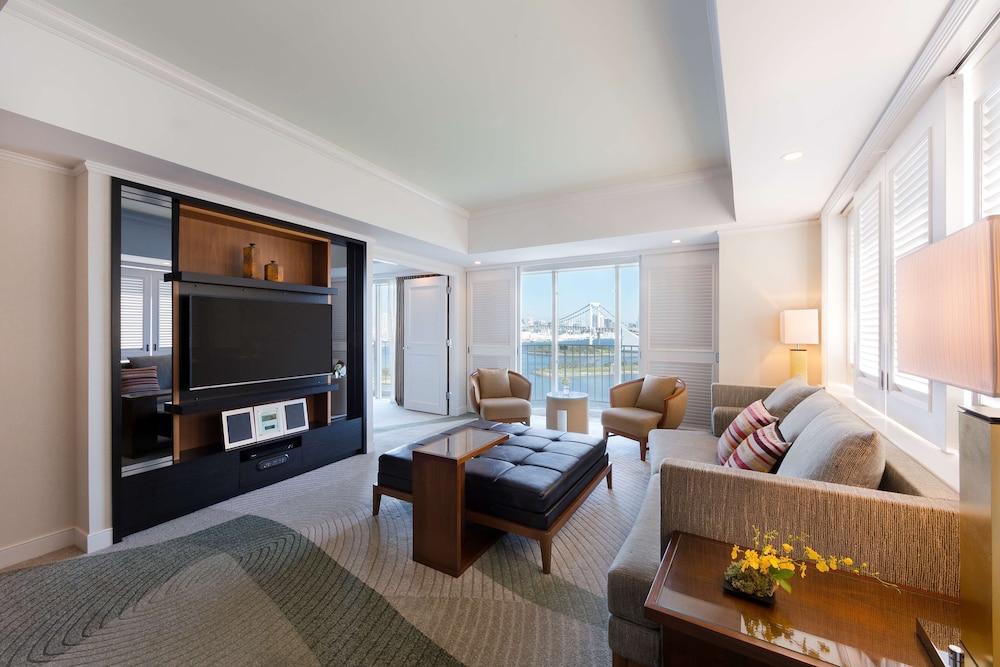 【屋外ジェットバス＆ラウンジ特典付】デラックステラススイート　ツイン（禁煙・80㎡） 客室2 | ヒルトン東京お台場