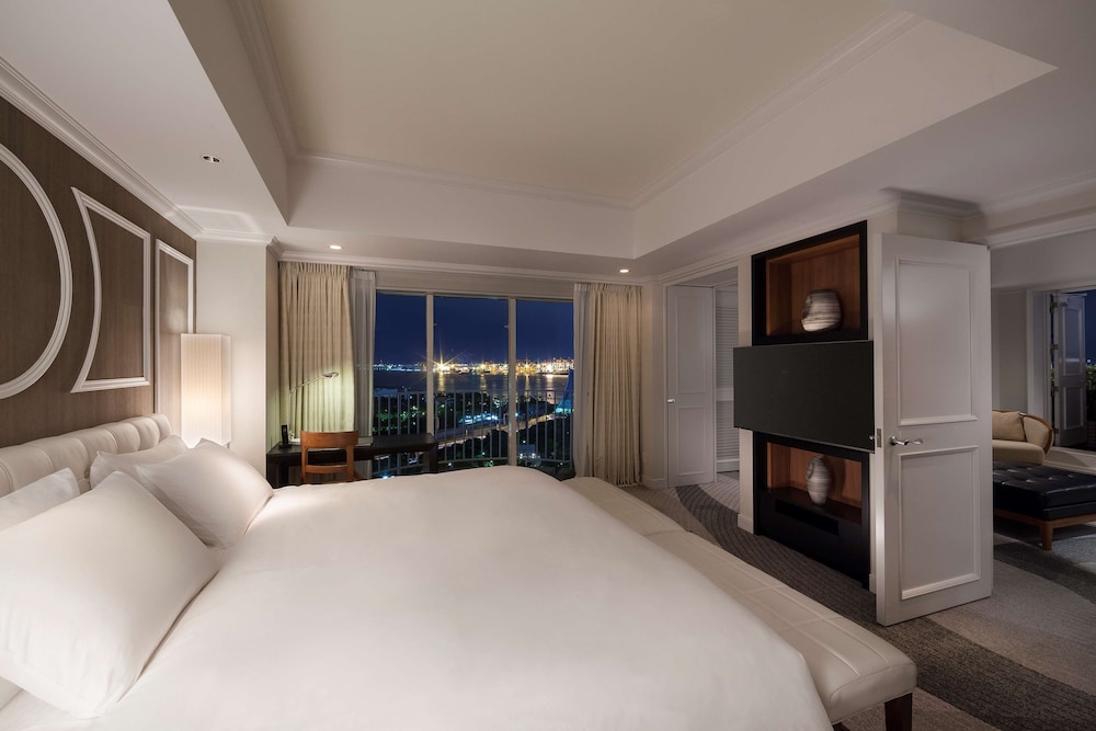 【ラウンジ特典付】テラススイート キング(禁煙・66㎡) | ヒルトン東京お台場