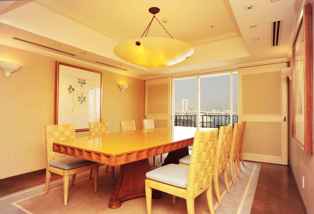 【屋外ジェットバス＆ラウンジ特典付】エグゼクティブテラススイート　ツイン（禁煙・120㎡） 専用キッチン0 | ヒルトン東京お台場