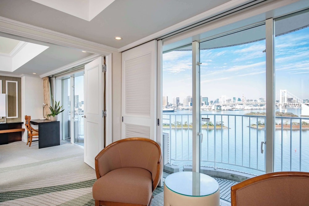 【屋外ジェットバス＆ラウンジ特典付】デラックステラススイート　ツイン（禁煙・80㎡） 部屋からの景観2 | ヒルトン東京お台場