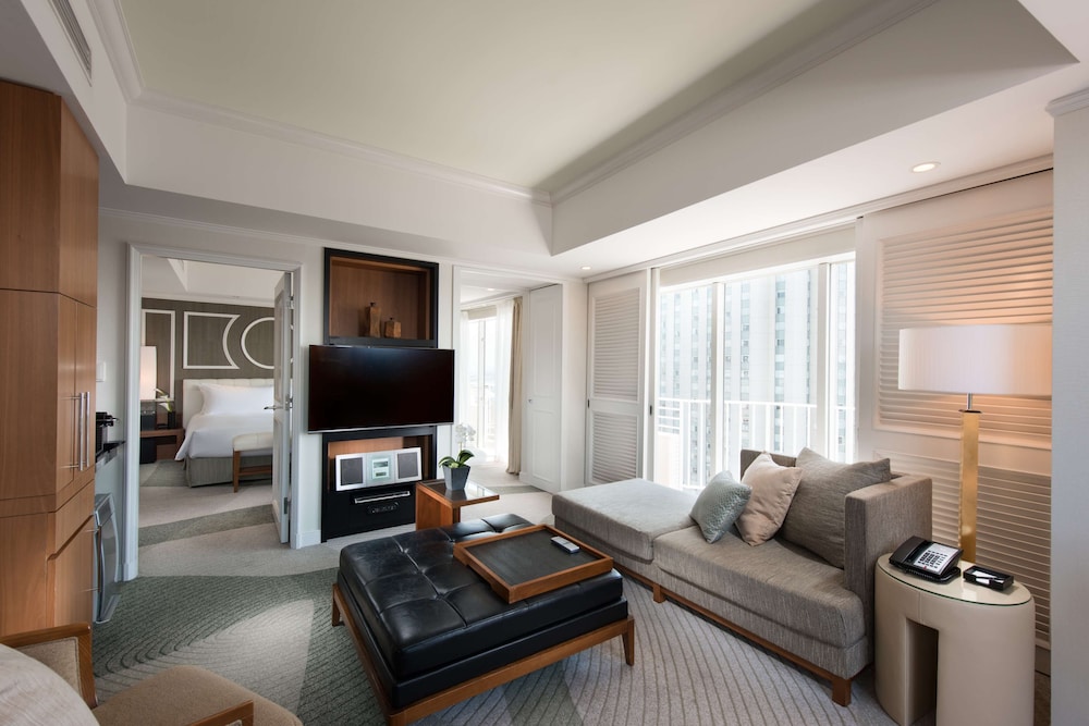 【ラウンジ特典付】テラススイート キング(禁煙・66㎡) 客室2 | ヒルトン東京お台場