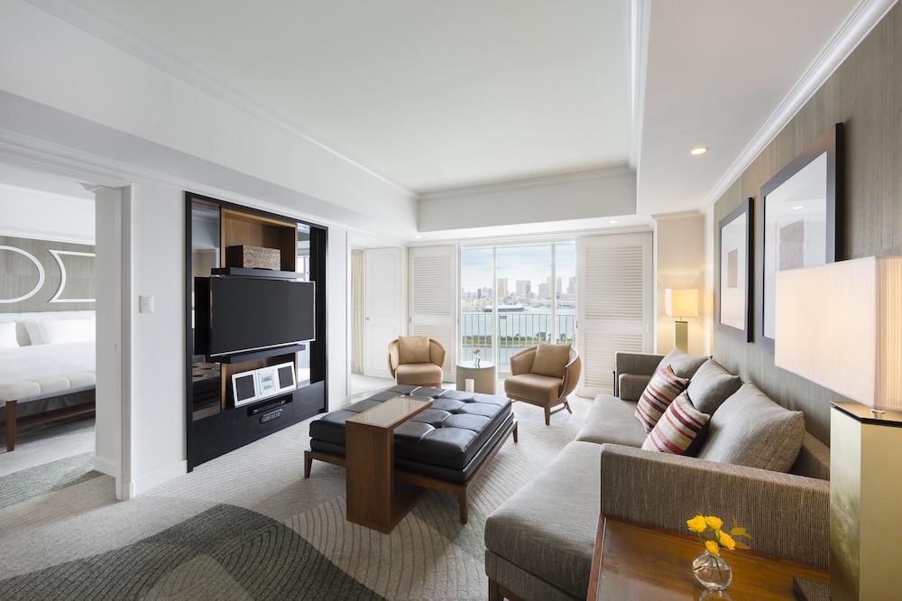 【レインボーブリッジ&東京タワービュー、ラウンジ特典付】ワンベッドルームスイート ツイン(禁煙・80㎡) 部屋からの景観0 | ヒルトン東京お台場