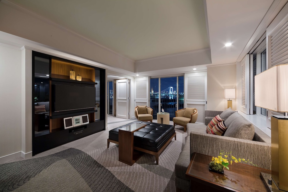 【屋外ジェットバス＆ラウンジ特典付】デラックステラススイート　ツイン（禁煙・80㎡） 客室8 | ヒルトン東京お台場