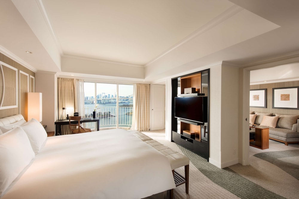【レインボーブリッジ&東京タワービュー、ラウンジ特典付】ワンベッドルームスイート キング(禁煙・80㎡) | ヒルトン東京お台場