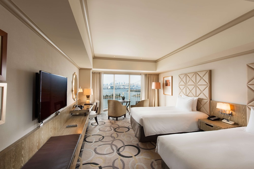 デラックスツインルーム(禁煙・40㎡) 客室1 | ヒルトン東京お台場