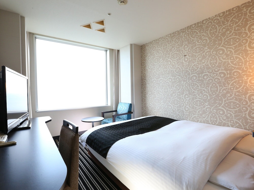 [高層階] ダブルルーム 禁煙 (お子様料金についてはホテルポリシー欄詳細をご覧ください) | アパホテル＆リゾート〈東京ベイ幕張〉