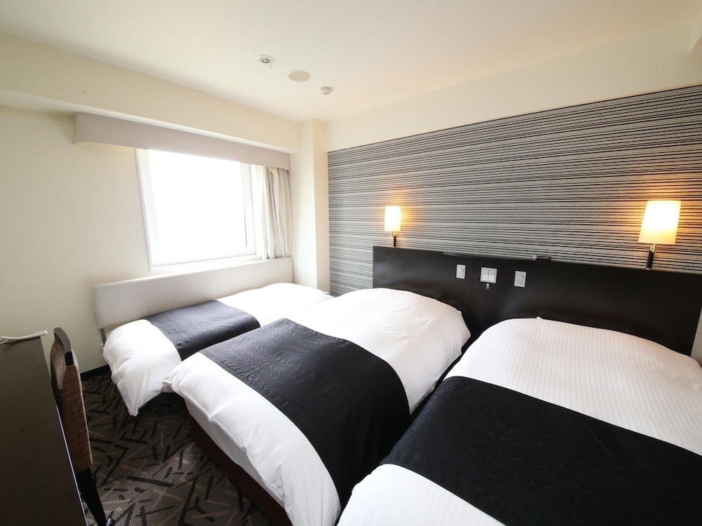 ウェストウィング トリプルルーム 禁煙 (お子様料金についてはホテルポリシー欄詳細をご覧ください) 客室2 | アパホテル&リゾート〈東京ベイ幕張〉