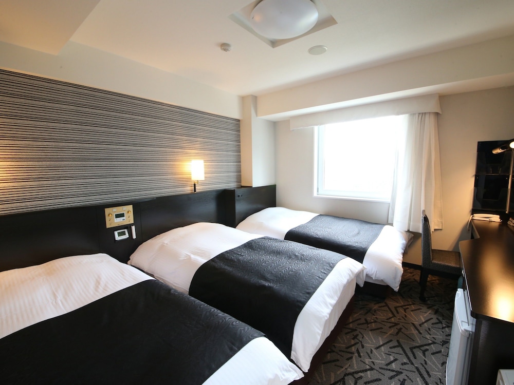 イーストウィングトリプル　禁煙 (お子様料金についてはホテルポリシー欄詳細をご覧ください) | アパホテル＆リゾート〈東京ベイ幕張〉