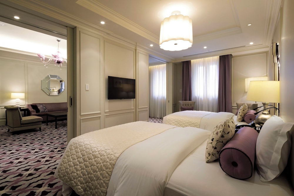 アンバサダースイートツイン 禁煙 / 95平米 客室3 | 東京ステーションホテル