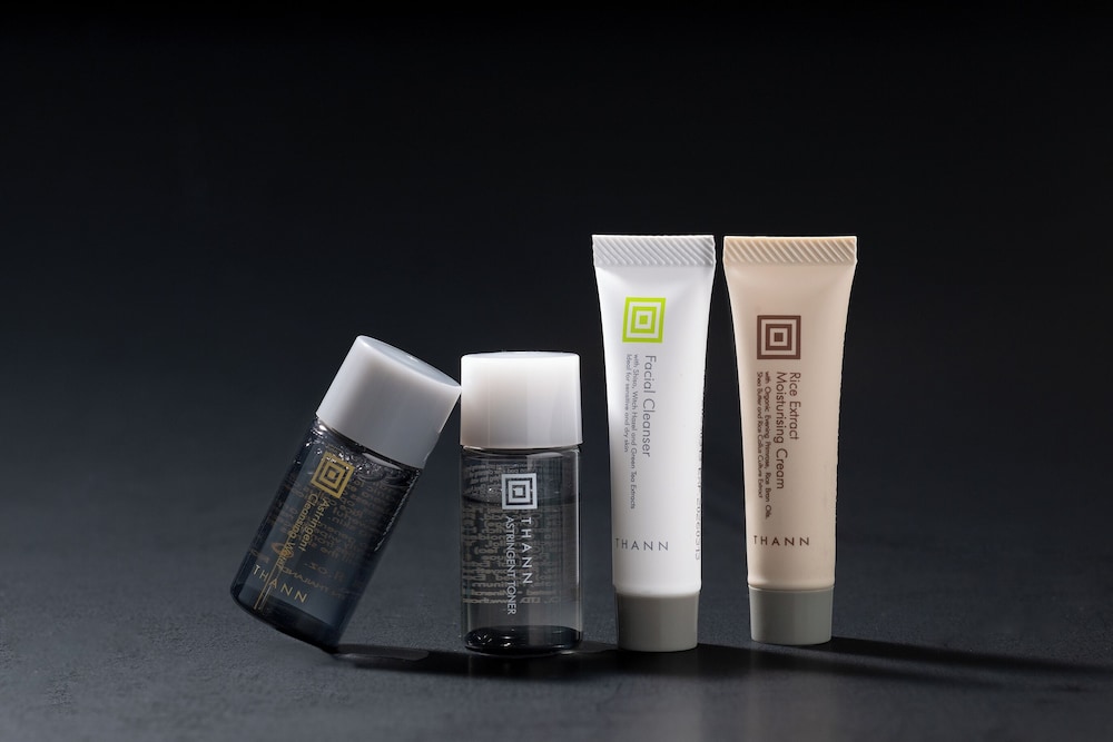 グランヴィア セミダブルルーム 2名様用 禁煙 ラウンジアクセス付 バスルーム2 | ホテルグランヴィア 岡山