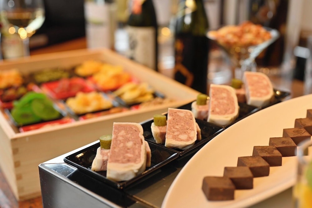 グランヴィア セミダブルルーム 2名様用 禁煙 ラウンジアクセス付 客室5 | ホテルグランヴィア 岡山