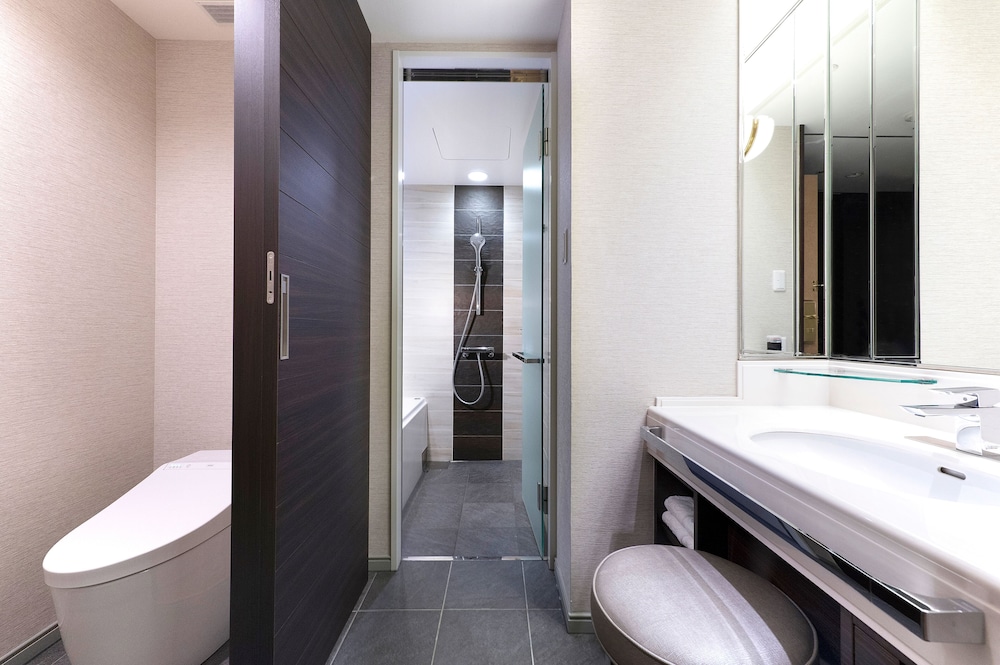 グランヴィア ダブルルーム 禁煙 ラウンジアクセス付 バスルーム0 | ホテルグランヴィア 岡山