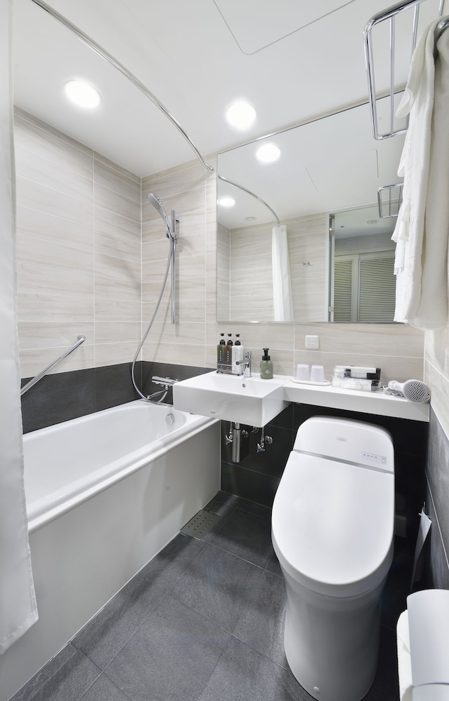 グランヴィア セミダブルルーム 2名様用 禁煙 ラウンジアクセス付 バスルーム0 | ホテルグランヴィア 岡山