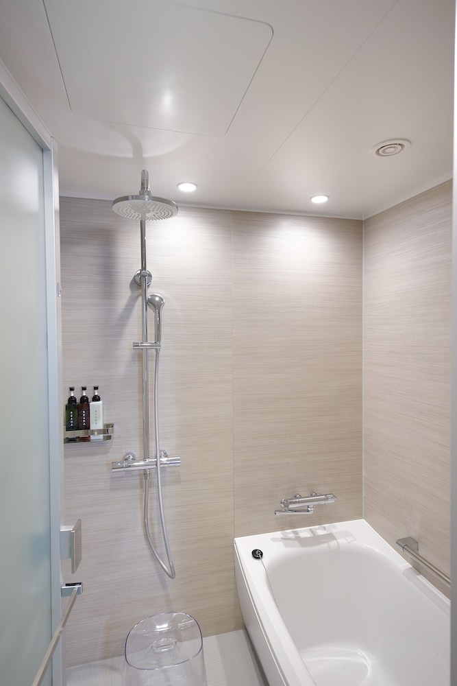 Premium Superior Twin Room (non-smoking) バスルーム0 | ホテルグランヴィア 岡山