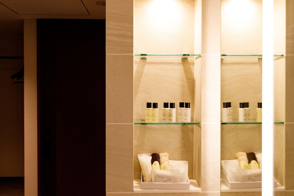 【禁煙】ダブルベッド ２階 バルコニー バスルーム1 | ホテル鹿島ノ森