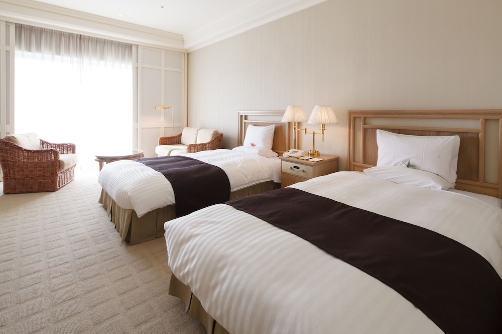 スーペリアツインルーム（大人3名時、エキストラベッド1台追加）　喫煙可 客室2 | オークラアカデミアパークホテル