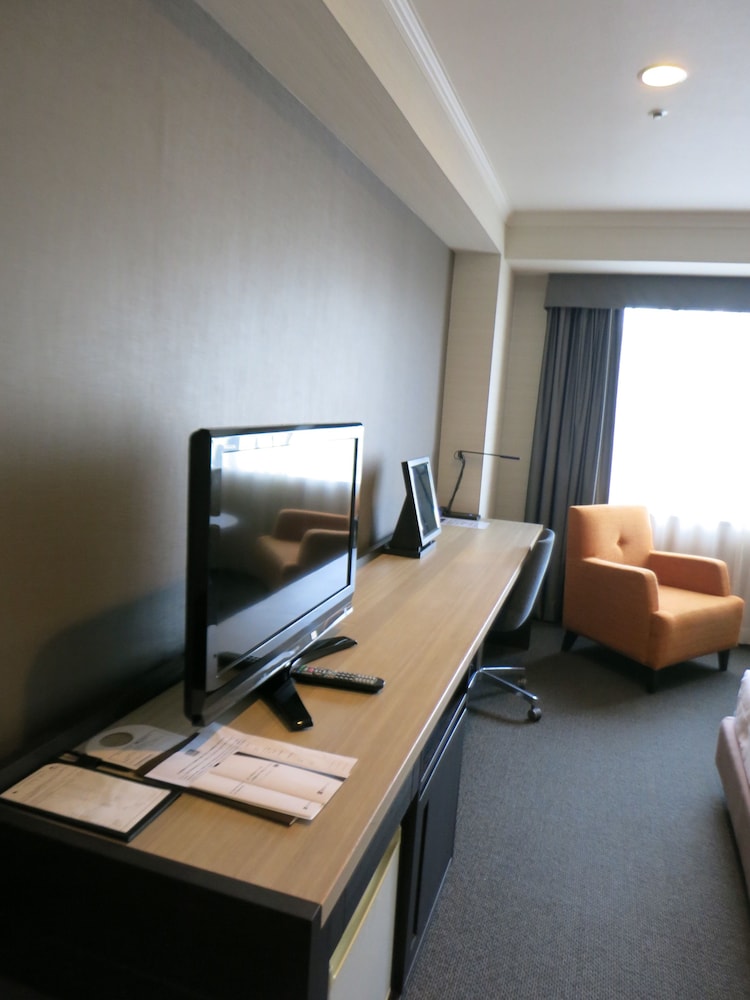 スタンダードフロア ツイン ルーム A 禁煙 29.7m² 客室1 | 名古屋東急ホテル