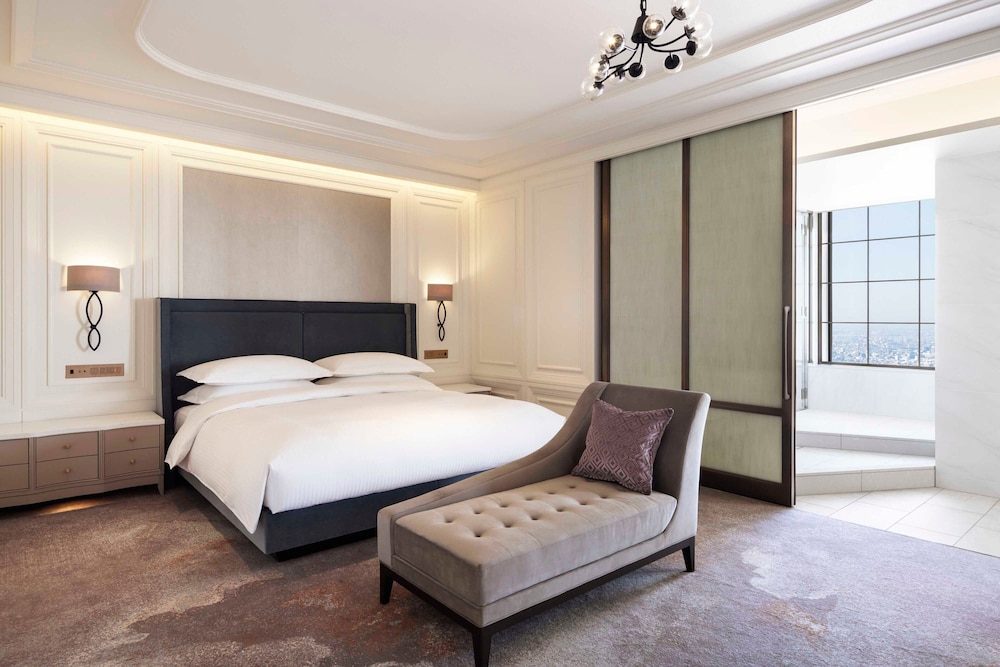 シグネチャー スイート キングベッド 1 台 禁煙 客室1 | 名古屋マリオットアソシアホテル