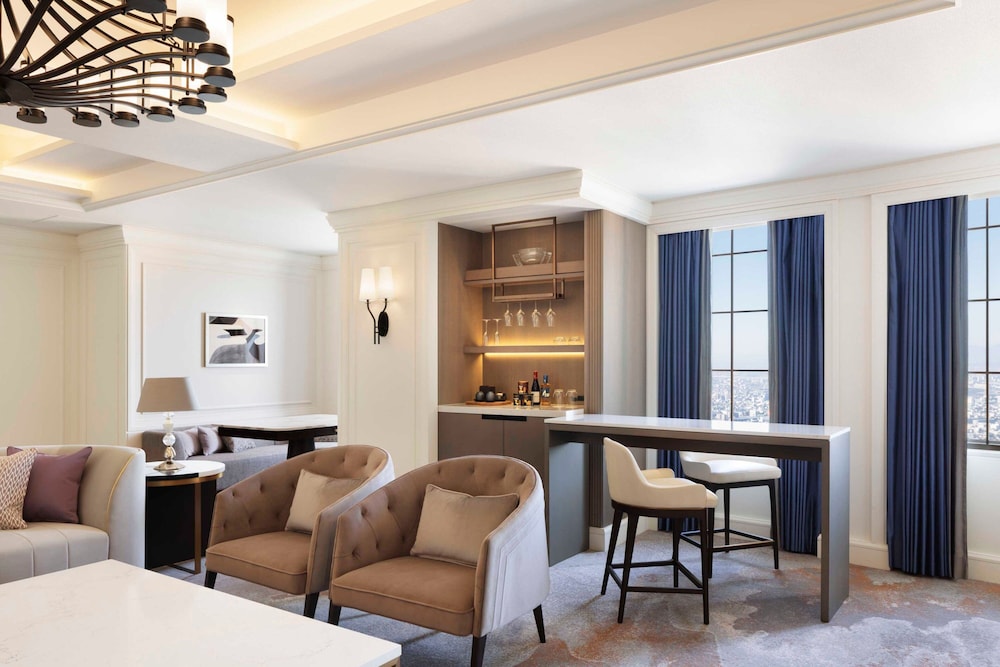 シグネチャー スイート キングベッド 1 台 禁煙 客室3 | 名古屋マリオットアソシアホテル