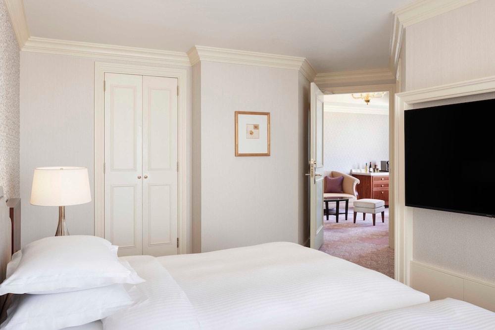 ジュニア スイート シングルベッド 2 台 禁煙 客室1 | 名古屋マリオットアソシアホテル