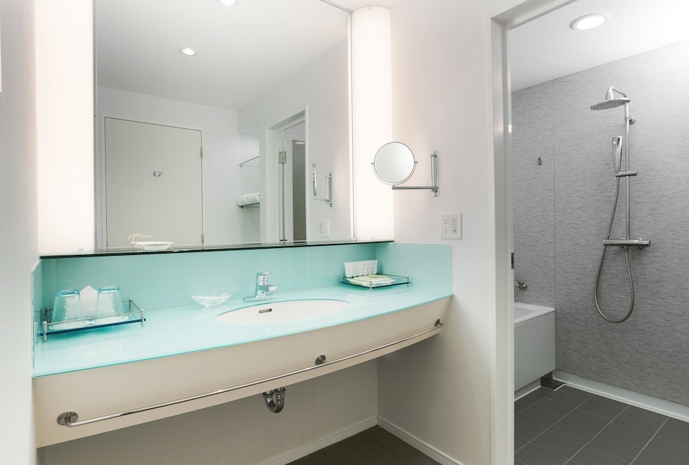 プレシャスフロア スーペリア ツインルーム パノラミックビュー 禁煙 バスルーム0 | グランドニッコー淡路