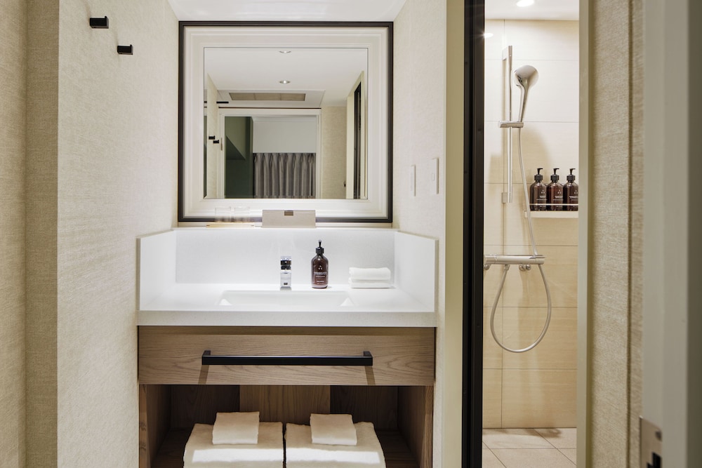 プレミアム ルーム バスルーム0 | リーガロイヤルホテル大阪 ヴィニェット コレクション by IHG