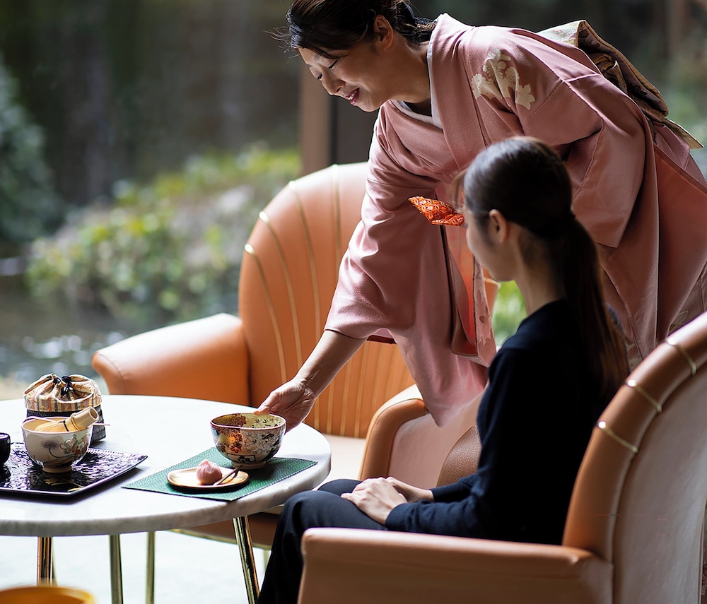 ロビーラウンジ1 | リーガロイヤルホテル大阪 ヴィニェット コレクション by IHG