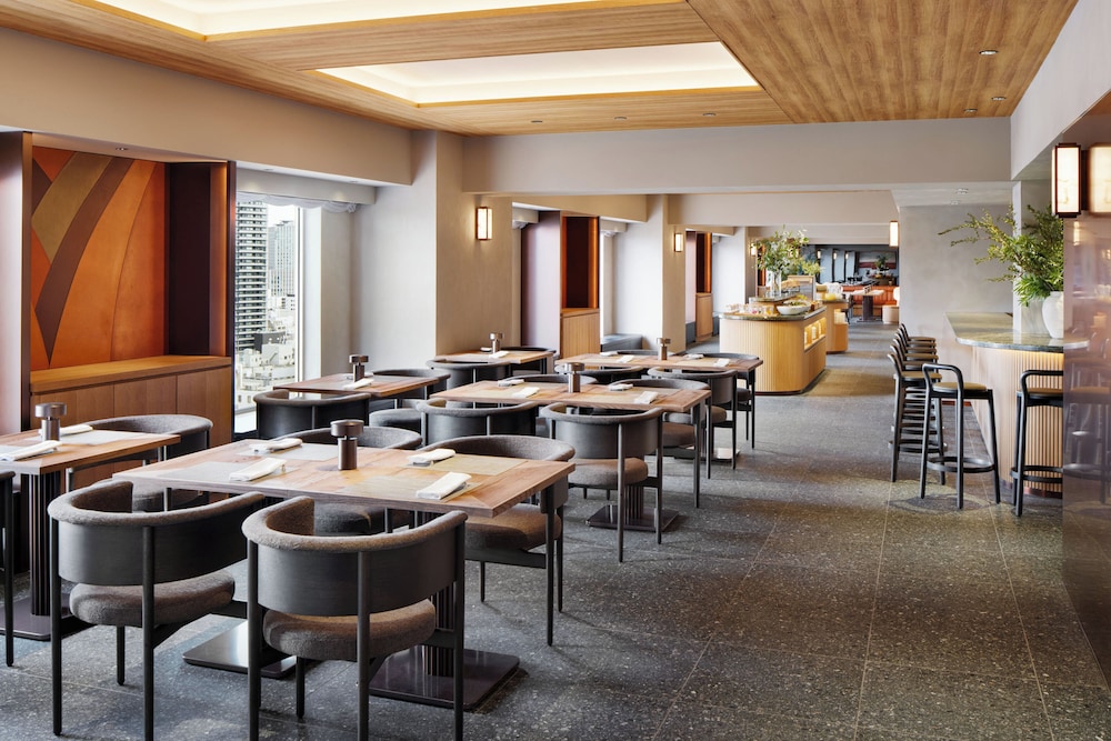 クラブ ルーム エグゼクティブ ラウンジ1 | リーガロイヤルホテル大阪 ヴィニェット コレクション by IHG
