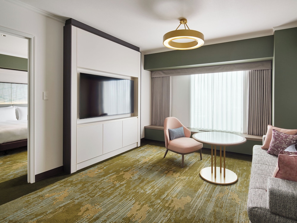 スイート キングベッド 1 台 | リーガロイヤルホテル大阪 ヴィニェット コレクション by IHG