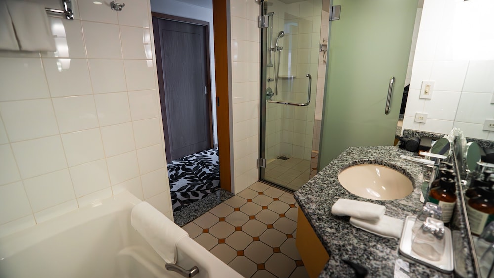 プレミアム ルーム クイーンベッド 1 台 バスルーム2 | ANAクラウンプラザホテルグランコート名古屋 by IHG