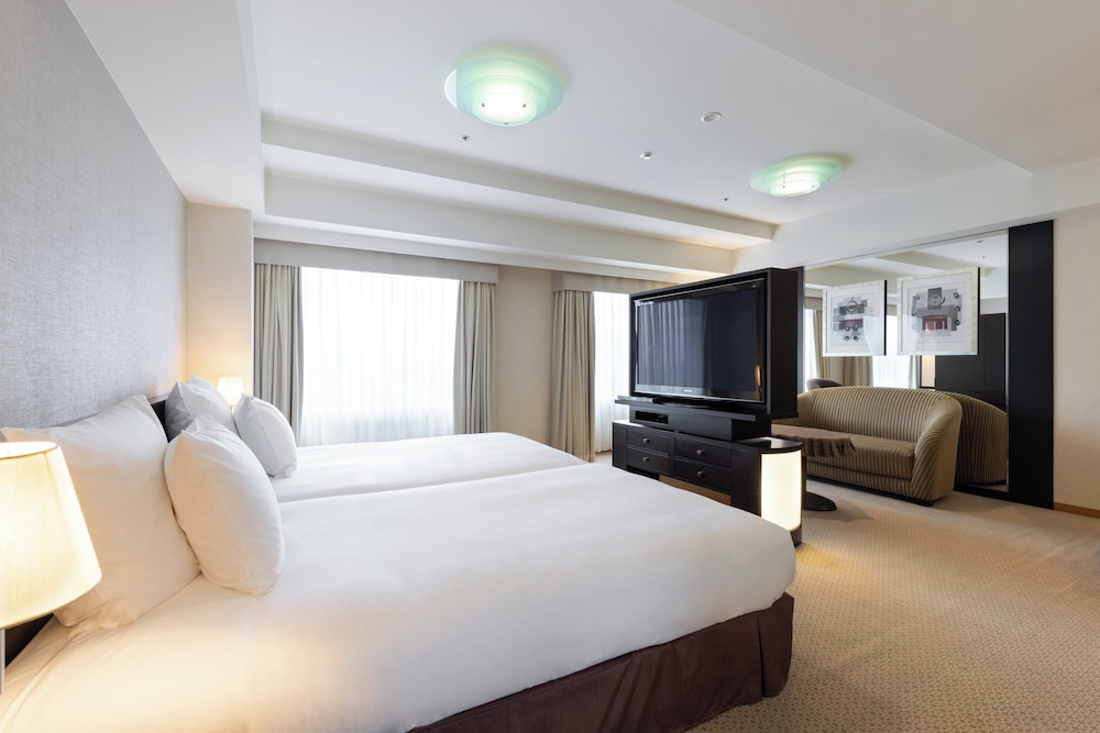プレミアム ルーム ダブルベッド 2 台 マウンテンビュー | ANAクラウンプラザホテル富山 by IHG