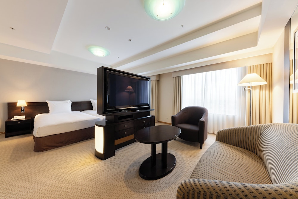 プレミアム ルーム ダブルベッド 2 台 マウンテンビュー 客室3 | ANAクラウンプラザホテル富山 by IHG