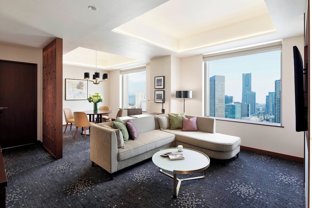 ジュニア スイート キングベッド 1 台 | 横浜ベイシェラトン ホテル & タワーズ