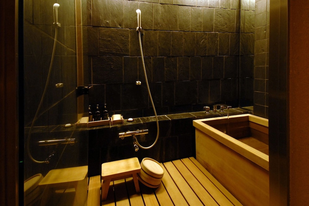 スタンダード客室 Cタイプ 禁煙 バスルーム0 | 強羅花壇