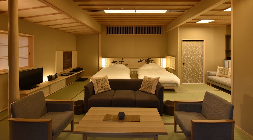 離れ客室 名月 禁煙 客室2 | 強羅花壇