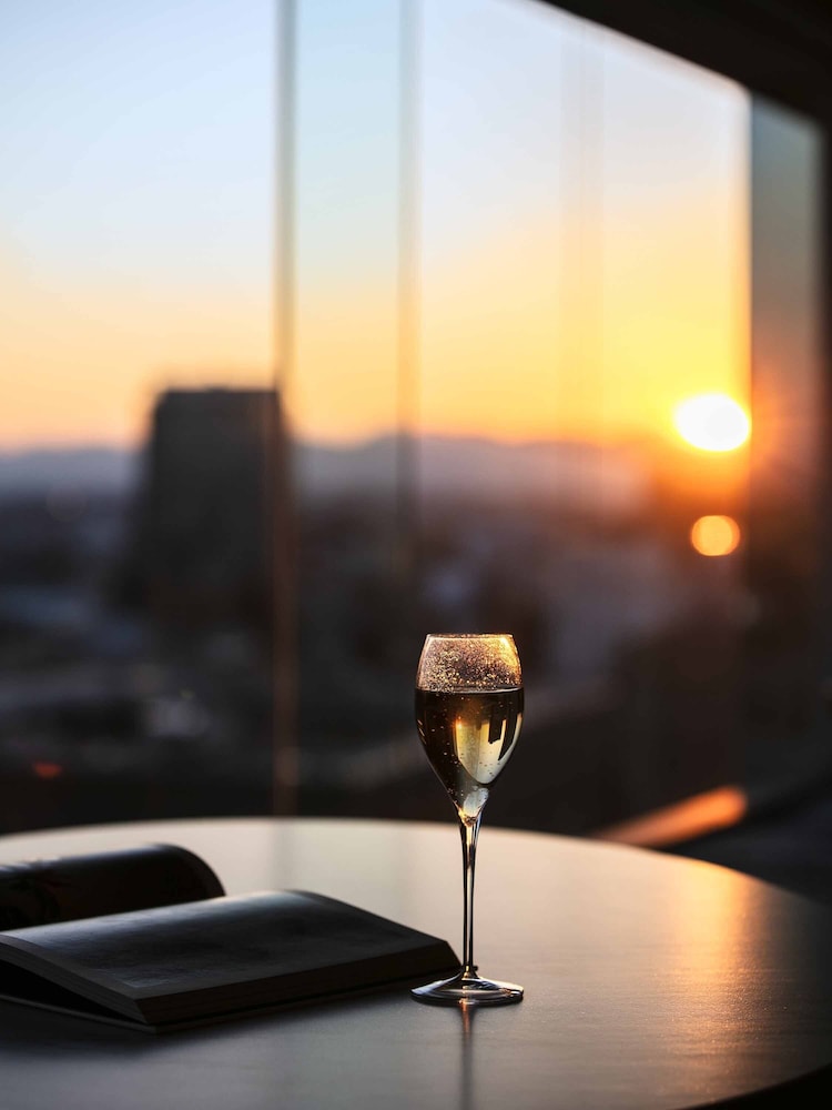 エスパシオ スーペリアダブル 専用ラウンジアクセス付 禁煙 客室の設備とサービス8 | 名古屋観光ホテル