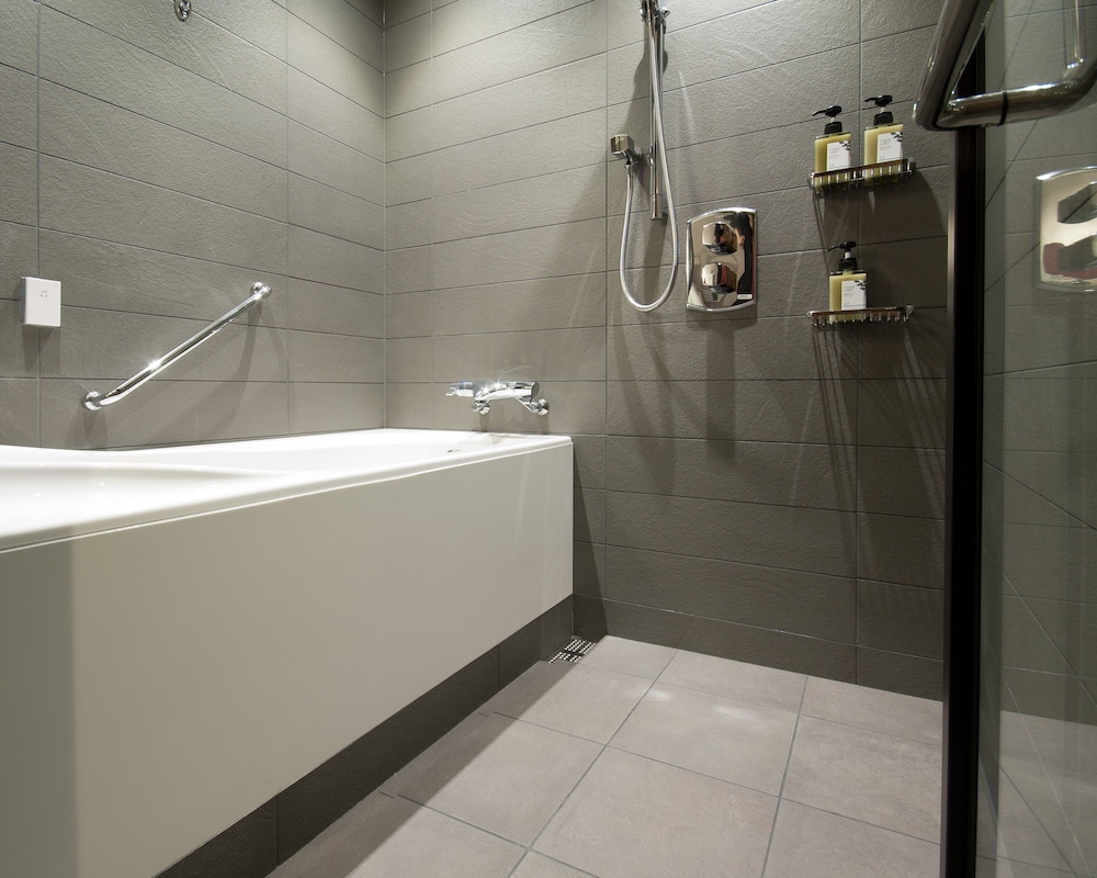 禁煙 25平米 モデレートダブル エグゼクティブフロア バスルーム0 | ホテル グランヴィア大阪