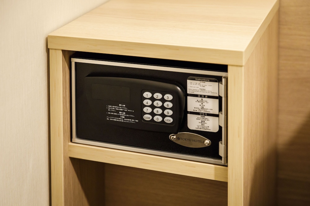 スタンダードダブル 禁煙 セーフティボックス0 | 新大阪江坂東急REIホテル